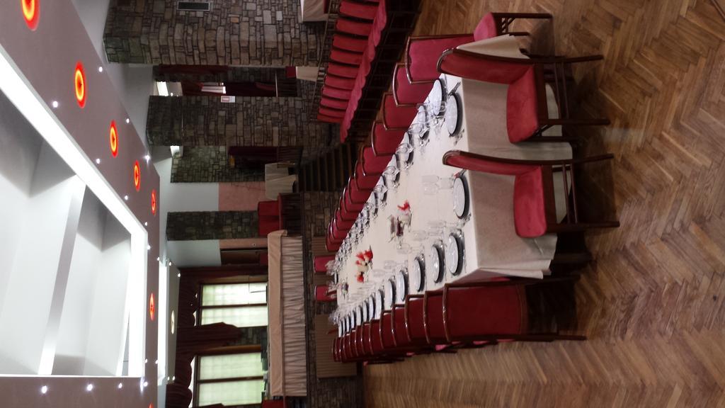 Hotel Piemonte Lanzo Torinese Εξωτερικό φωτογραφία